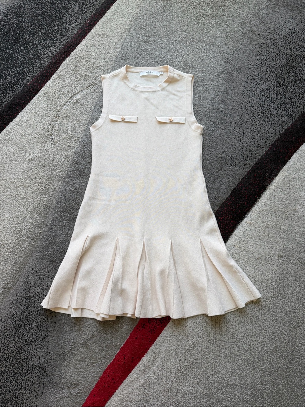 ASTR The Label Cream Pleated Skirt Knit Dress